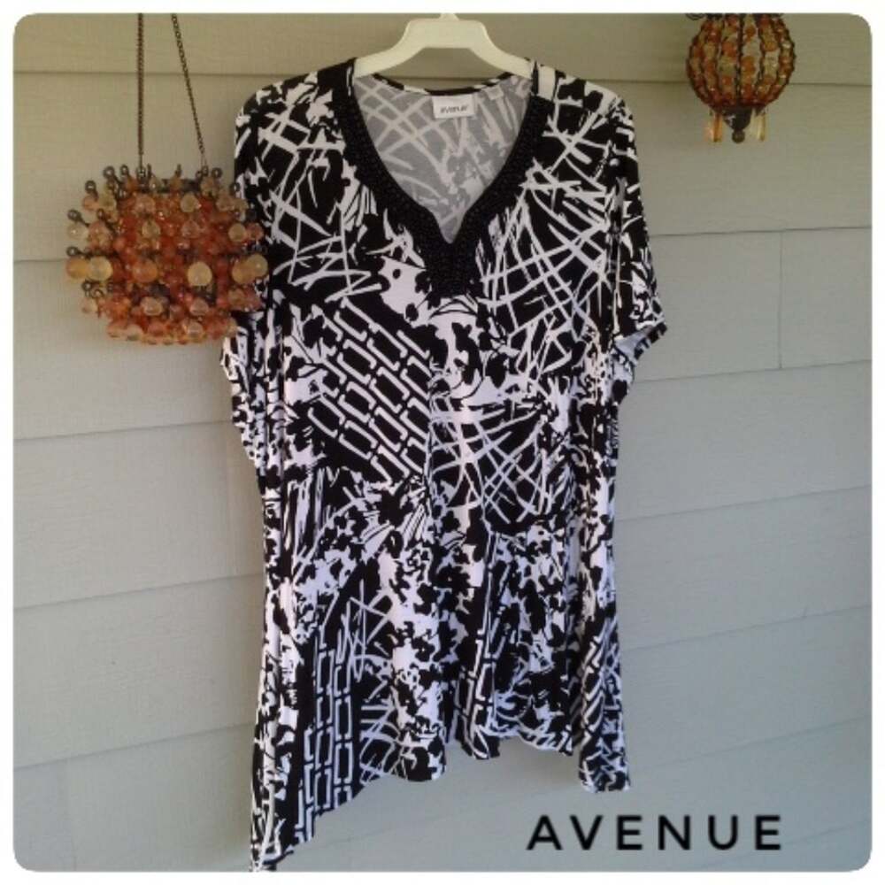 AVENUE Tunic Top Plus Size 30/32 Black White Beachwear Cover Up Graphic Loose